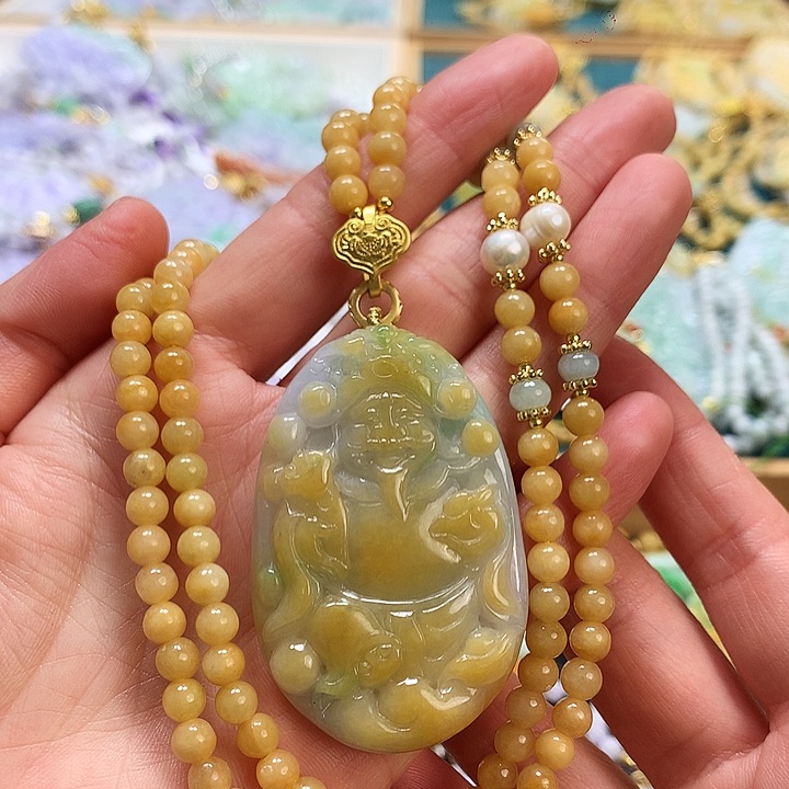 翡翠颈饰未镶嵌吊坠