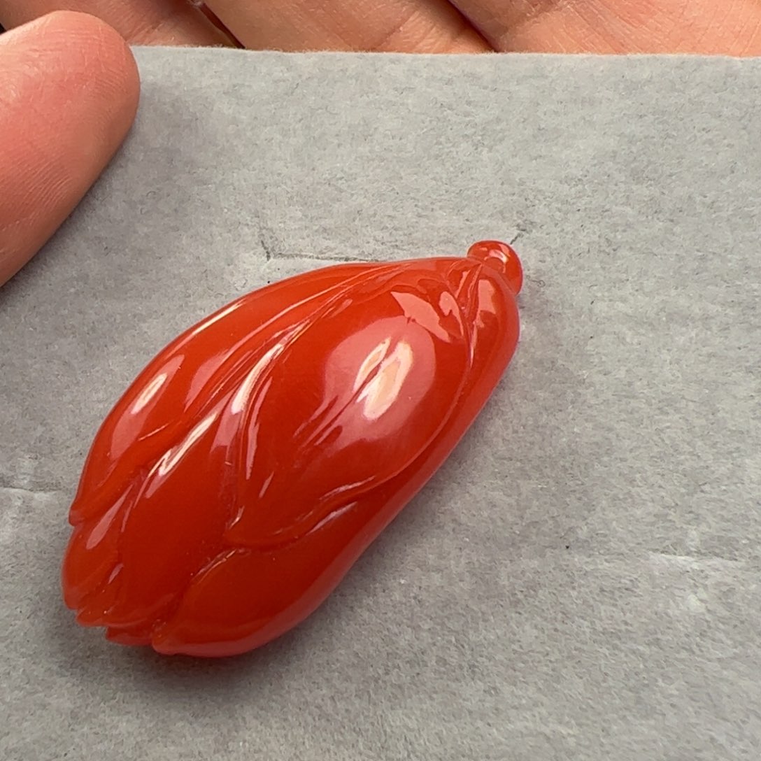 南红玛瑙吊坠未镶嵌