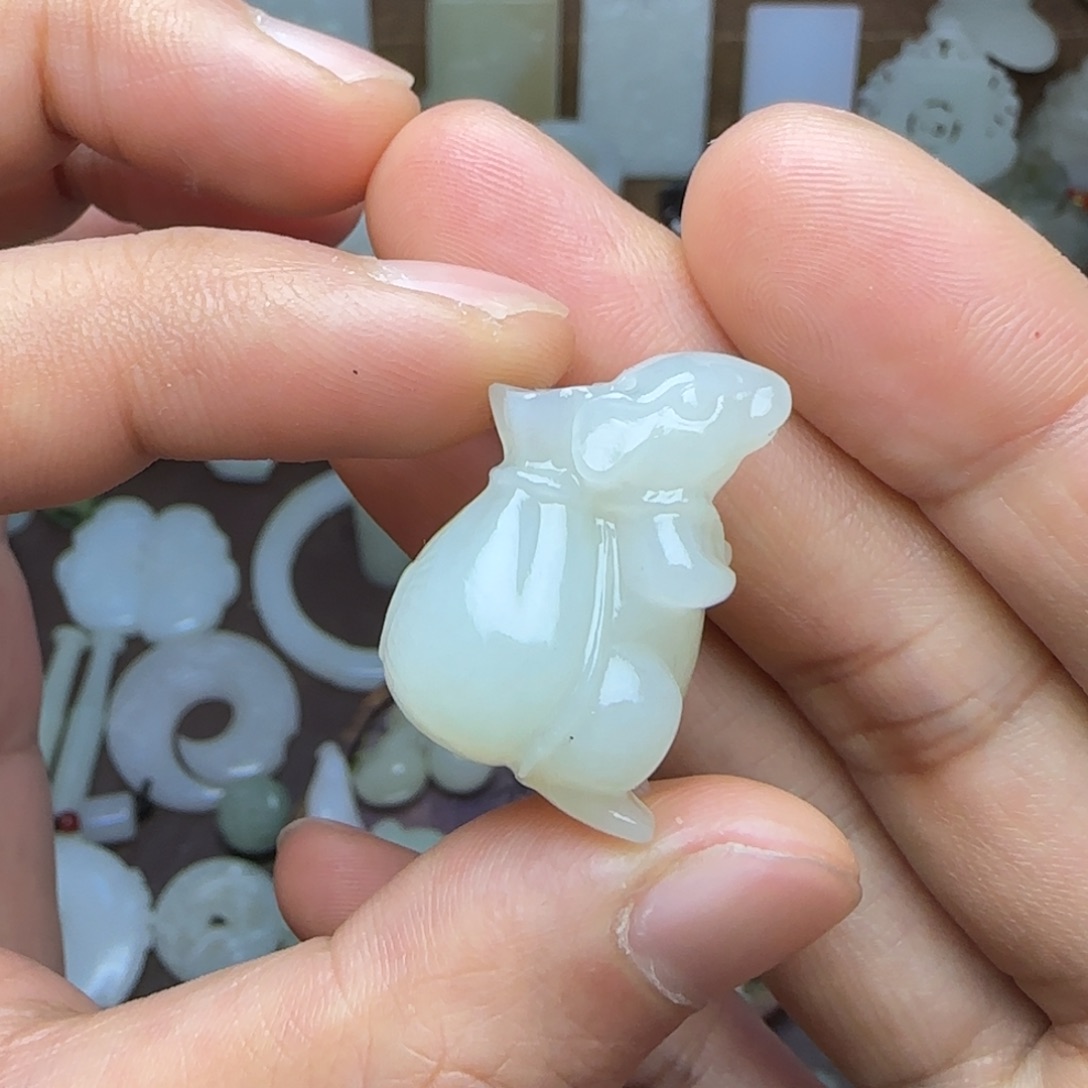 和田玉挂件未镶嵌