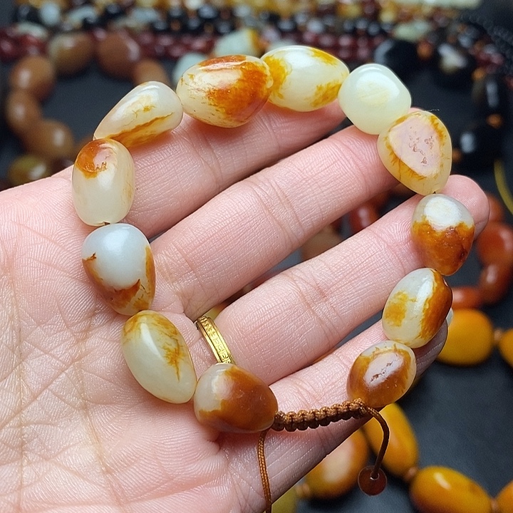 和田玉未镶嵌手链