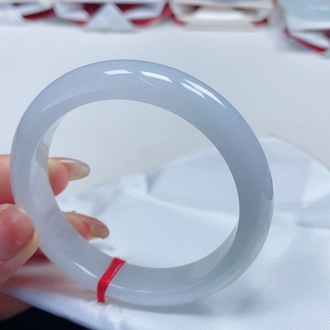 翡翠手镯未镶嵌缅甸翡翠