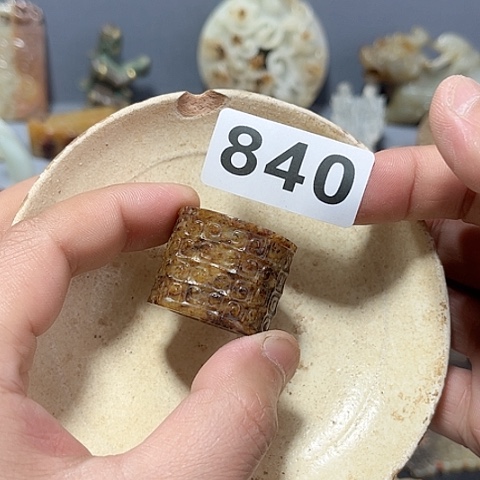 摆件瓷器制作过程是根据不同种类及形状