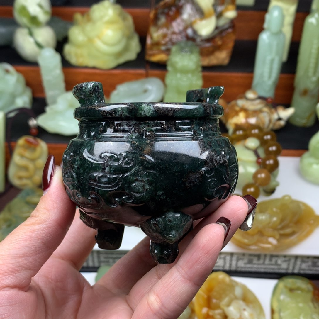 岫玉手把件未镶嵌