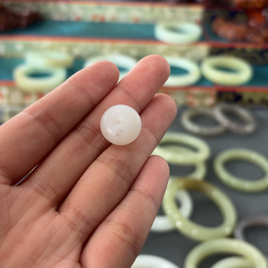 和田玉（糖玉）挂件未镶嵌