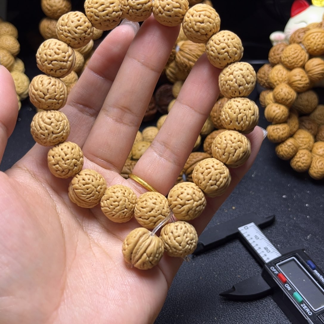 晋***西桃核吊坠15+金刚纹