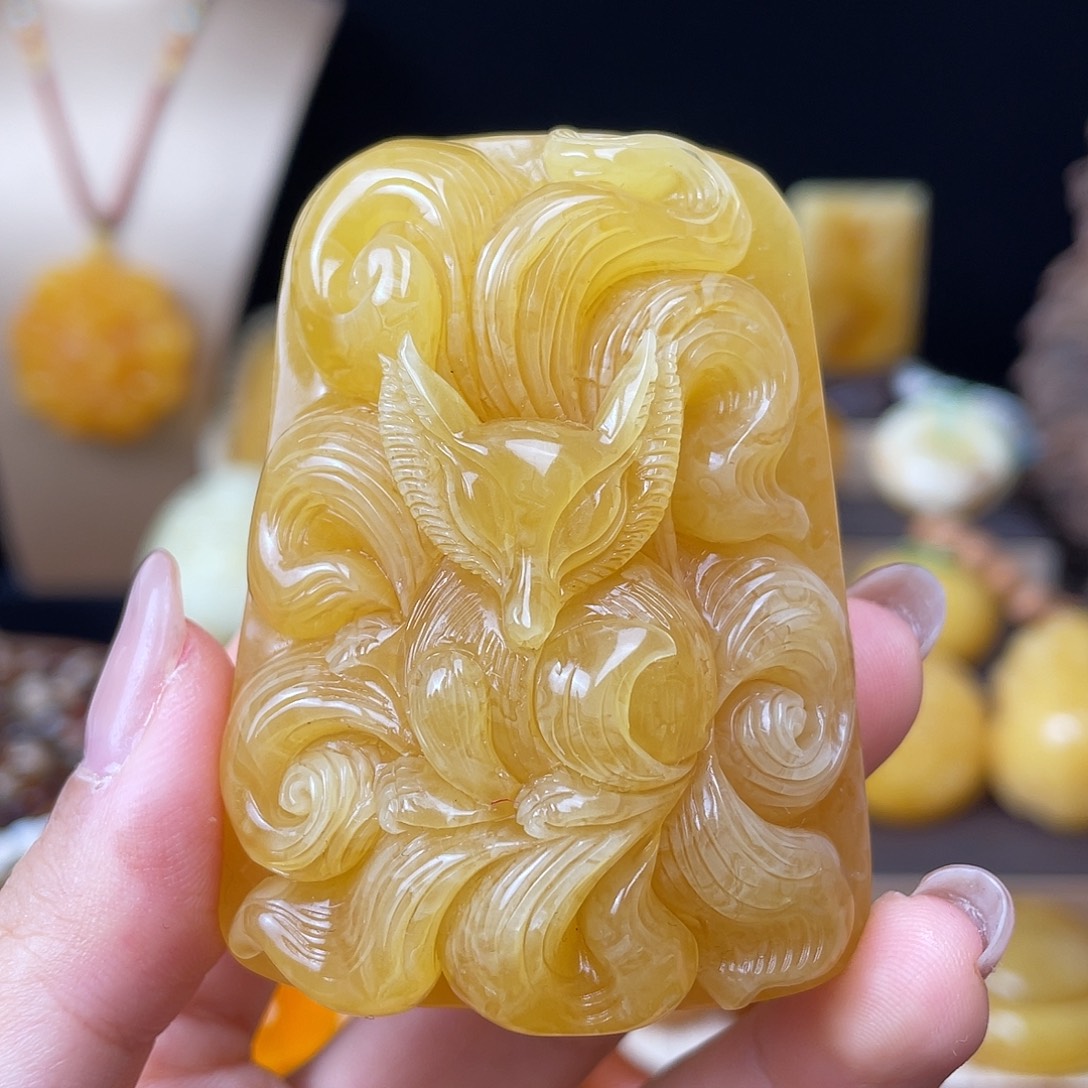 琥珀未镶嵌珠宝奇石