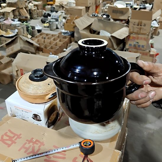 绿泥盘子碗茶壶啥都有