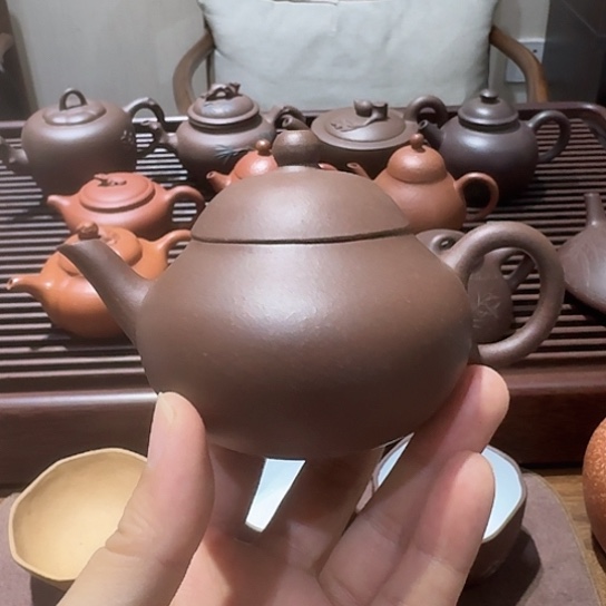 厂期紫泥矮梨式壶