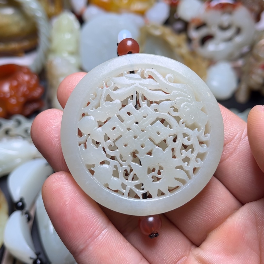 和田玉挂件未镶嵌