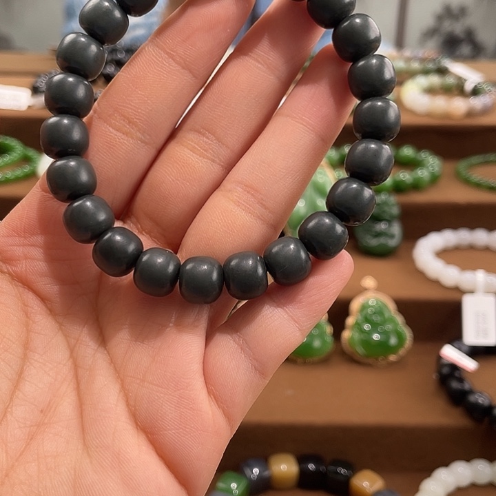 和田玉未镶嵌手串