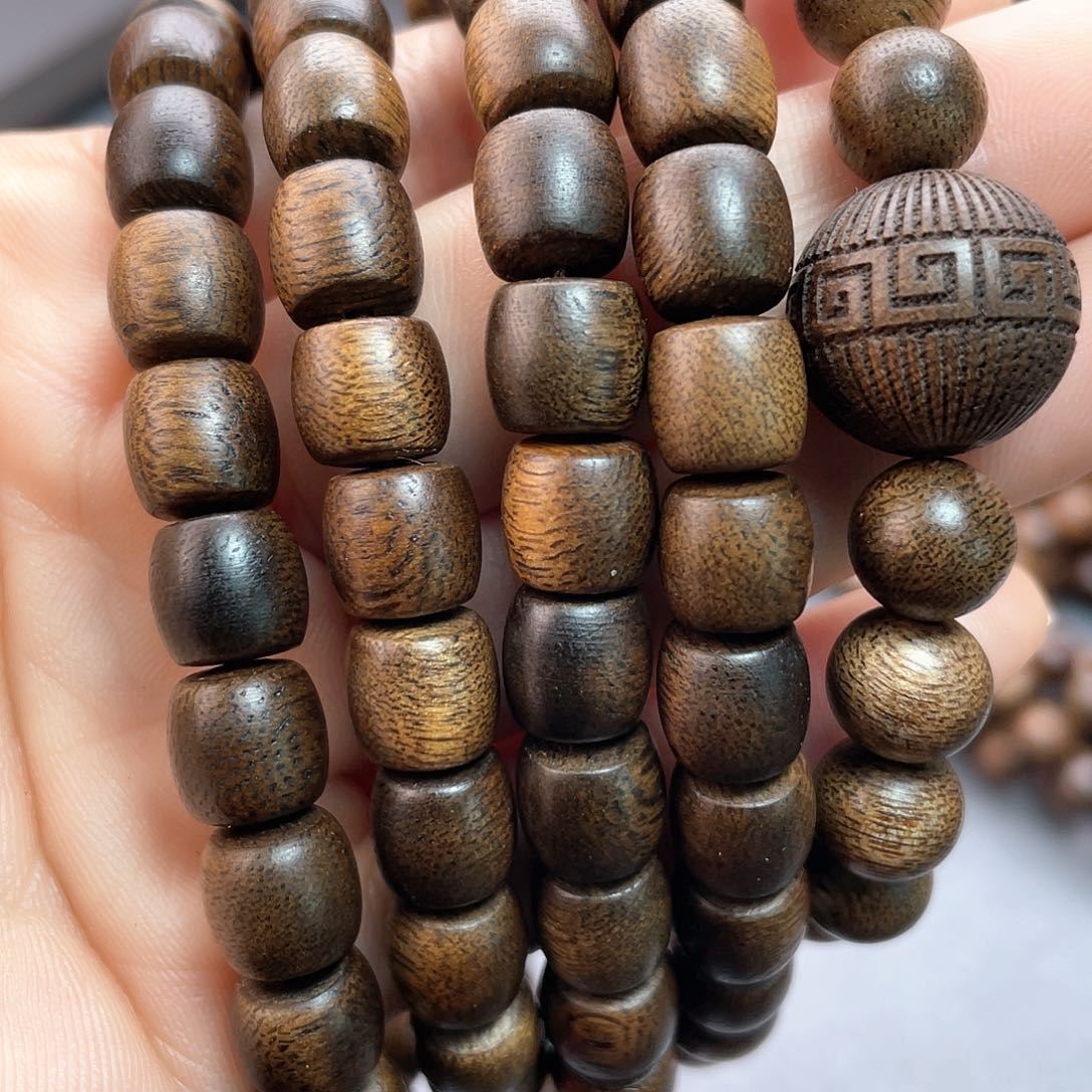 沉香手串游*芽庄白棋