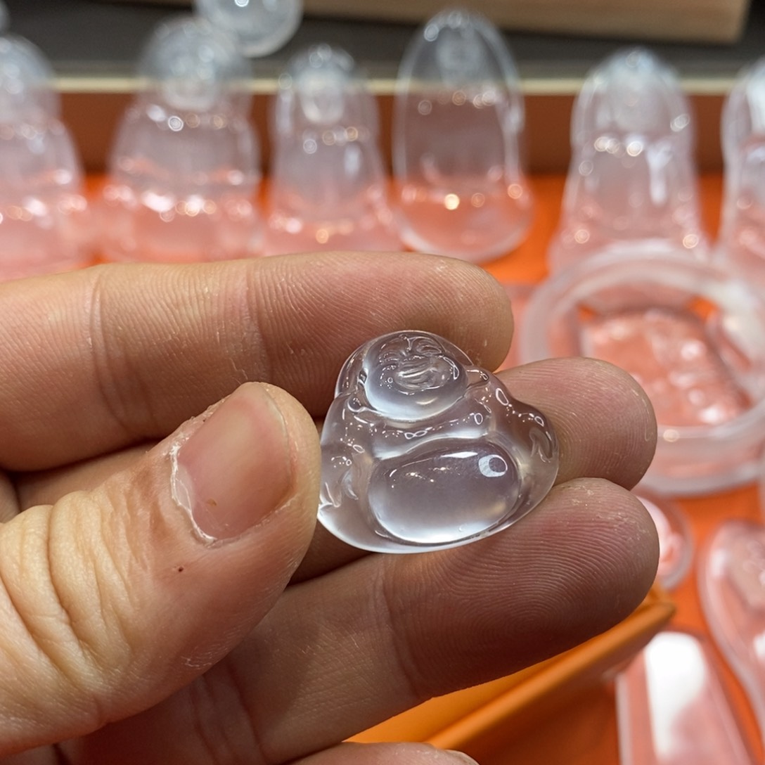 石英质玉吊坠未镶嵌百****、