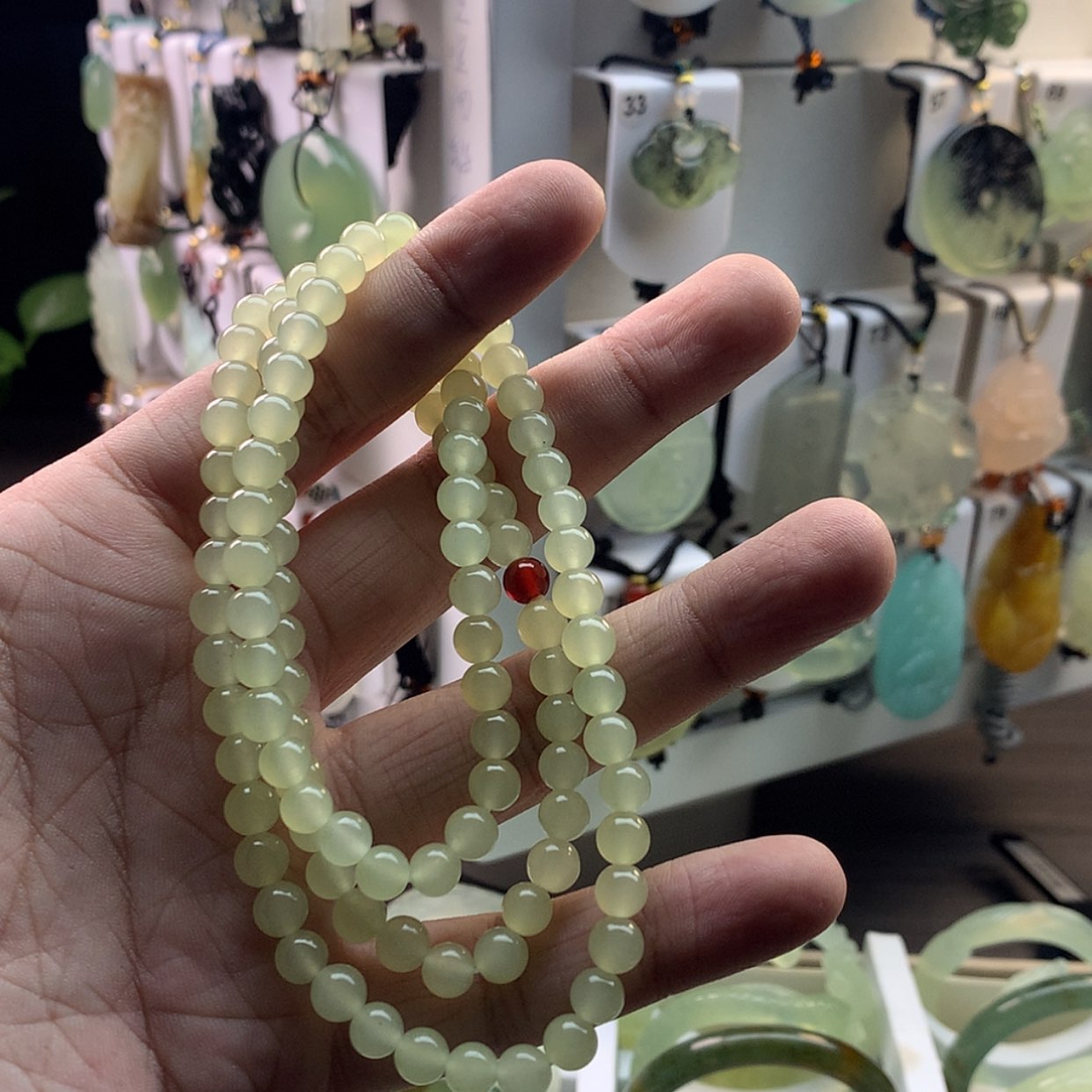 【闪购商品】蛇纹石玉颈饰未镶嵌