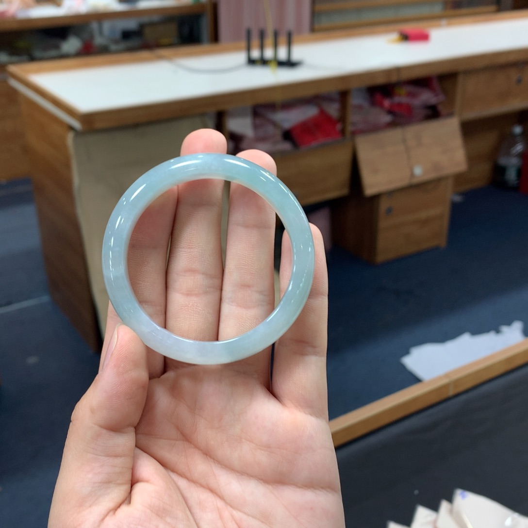 翡翠未镶嵌手镯翡翠