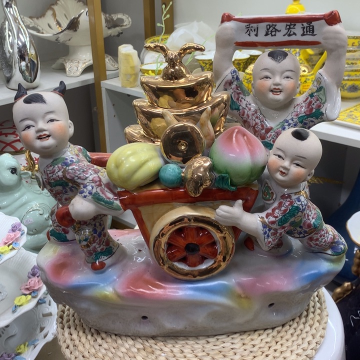 摆件陶瓷。。。。。。。。