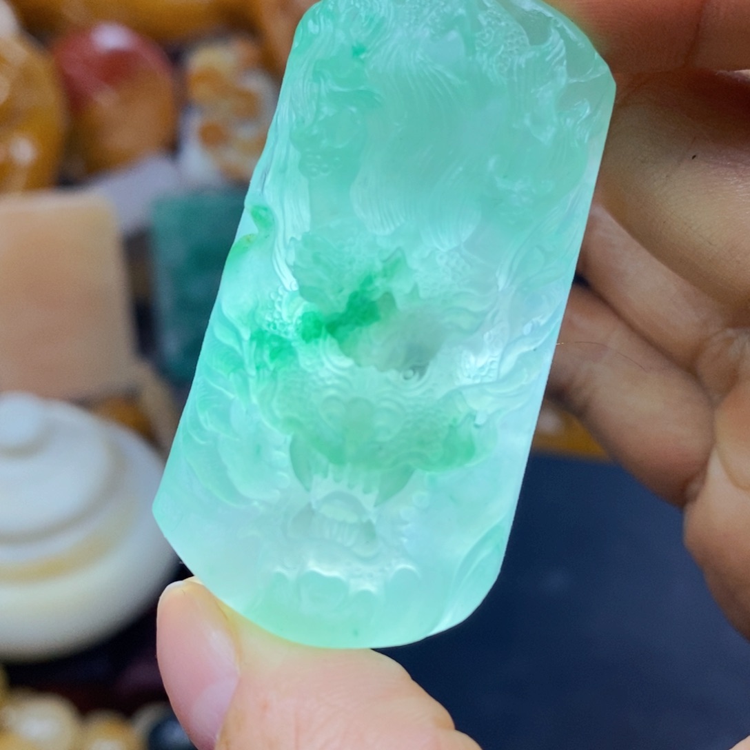 石英质玉颈饰未镶嵌