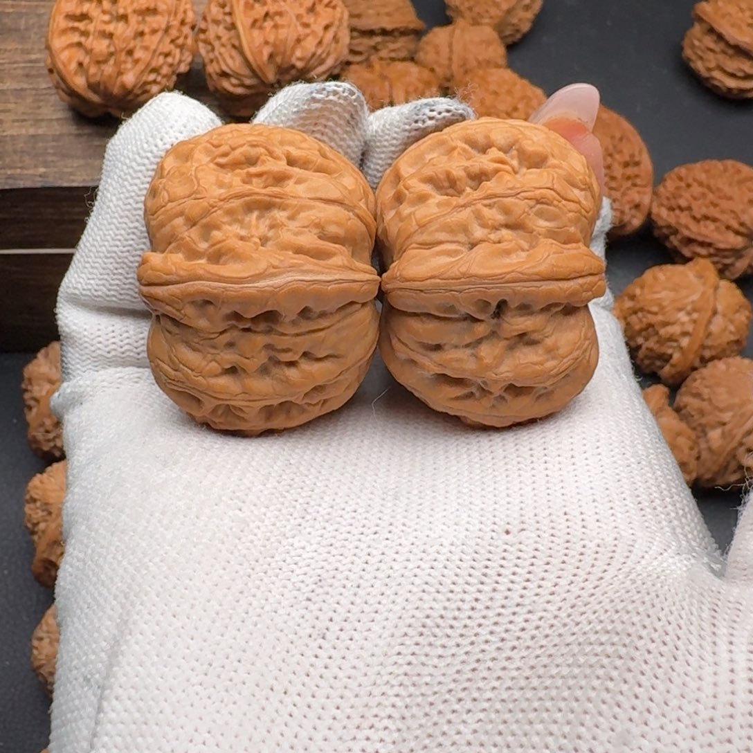 文玩核桃吊坠40元宝4612