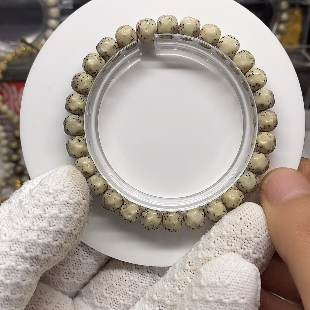 星月菩提吊坠无相8x7