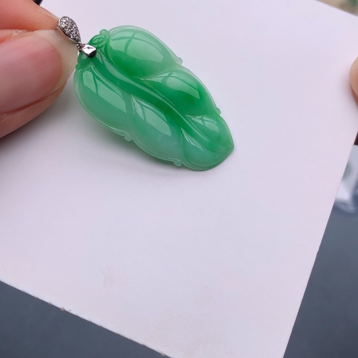 翡翠18K金镶嵌吊坠(不含链)翡翠吊坠叶子