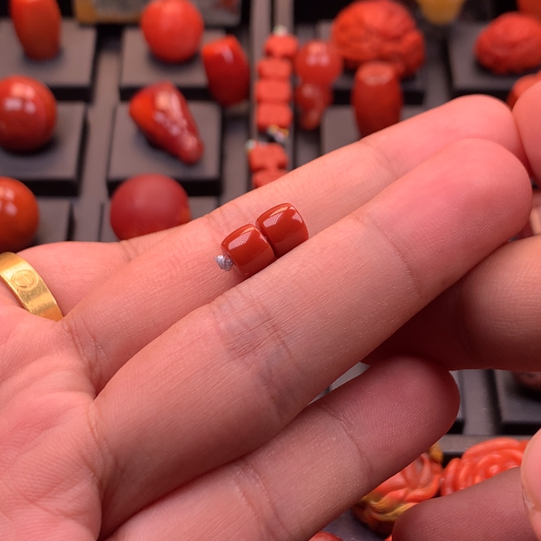 南红玛瑙未镶嵌川料原矿满色满肉直切对珠7mm