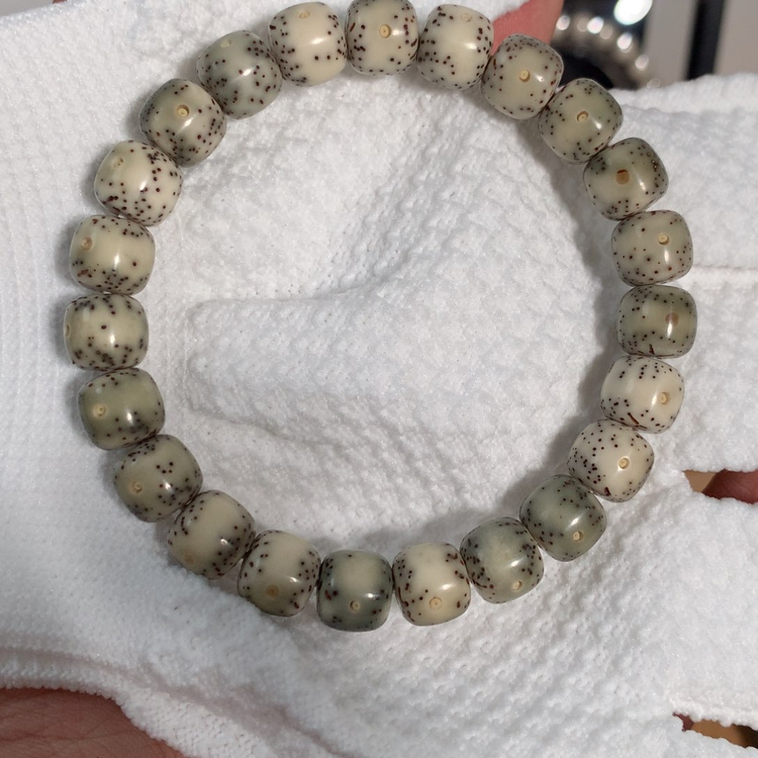 星月菩提吊坠9.5通体留白