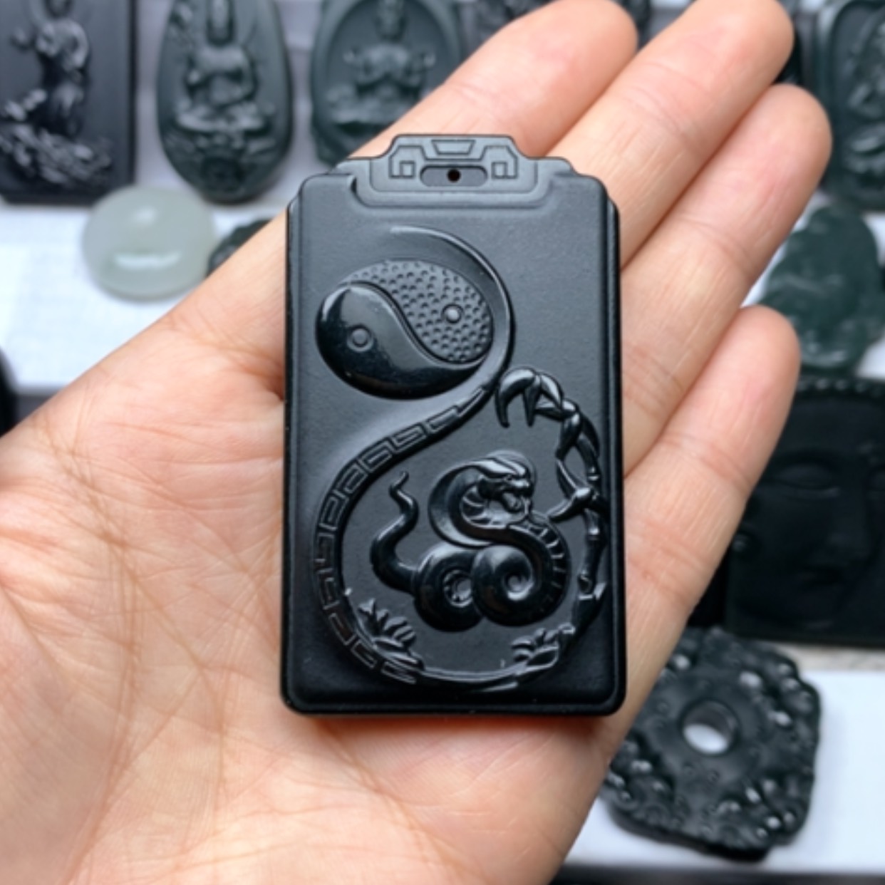 【闪购商品】和田玉颈饰未镶嵌游**逸双面雕刻