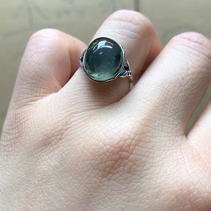 水晶水晶戒指银S925镶嵌是****