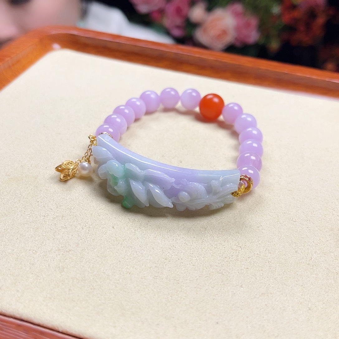 翡翠颈饰未镶嵌紫春彩