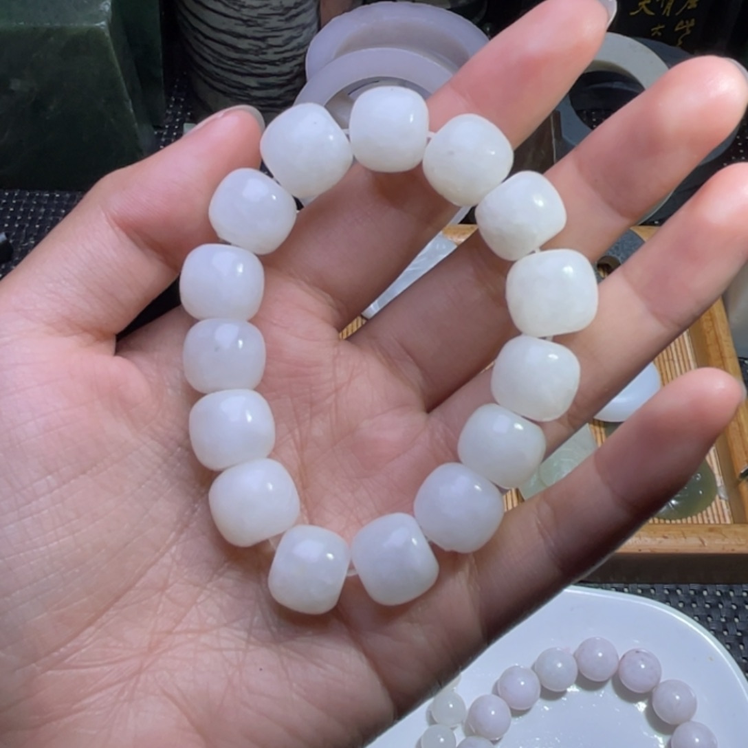 未镶嵌和田玉珠宝半成品立*