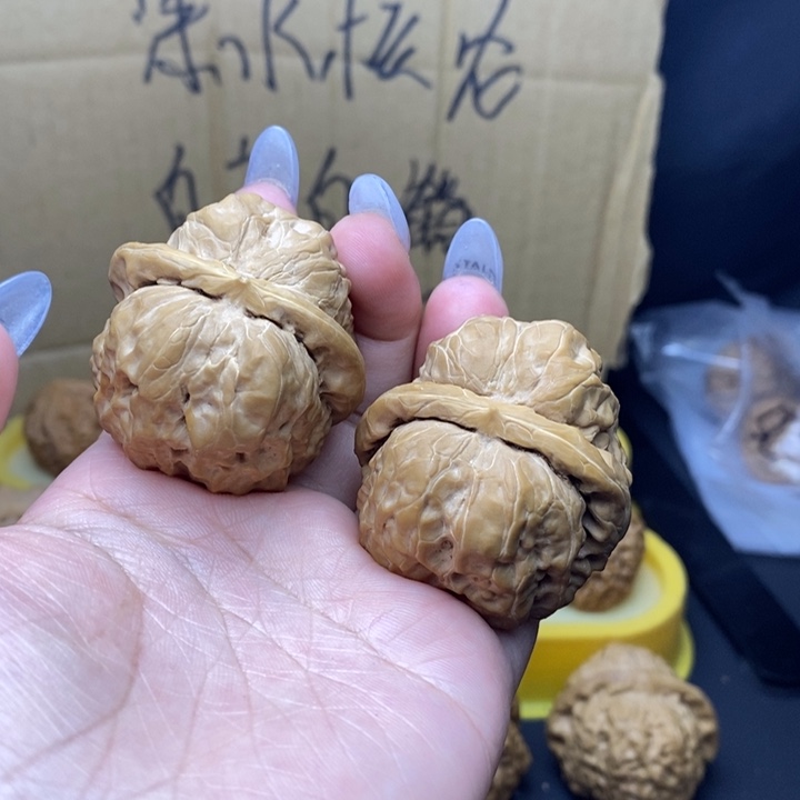 文玩核桃吊坠蛤蟆