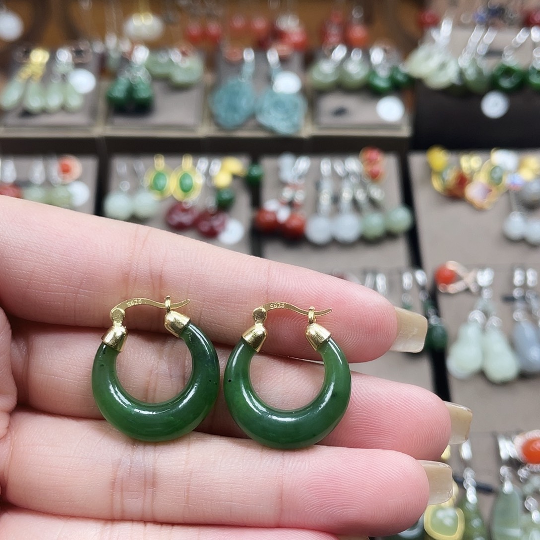 和田玉银S925镶嵌耳饰