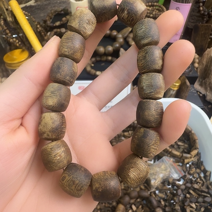 N***s沉香碎屑沉香海南树心老料1.3大17克➕沉香碎屑多样性