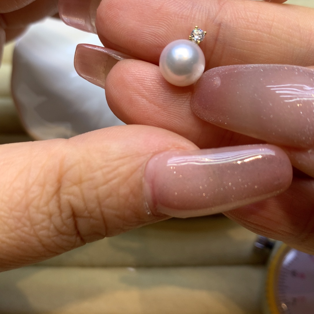 颈饰18K金镶嵌海水珍珠