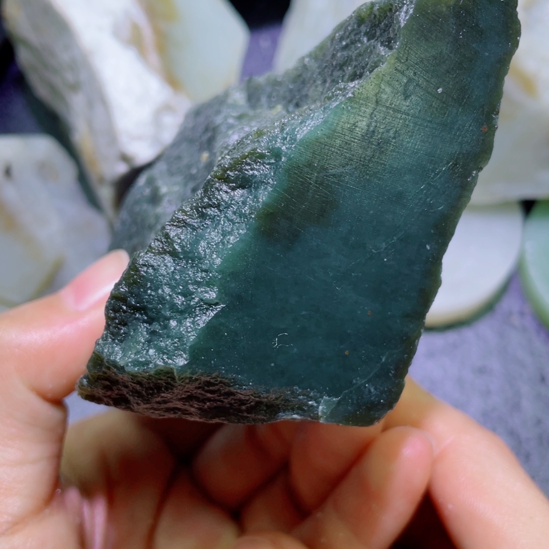 和田玉未镶嵌珠宝半成品