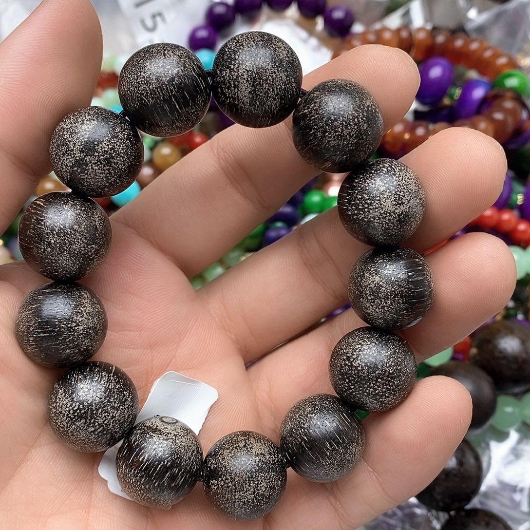 翡翠未镶嵌戒指888