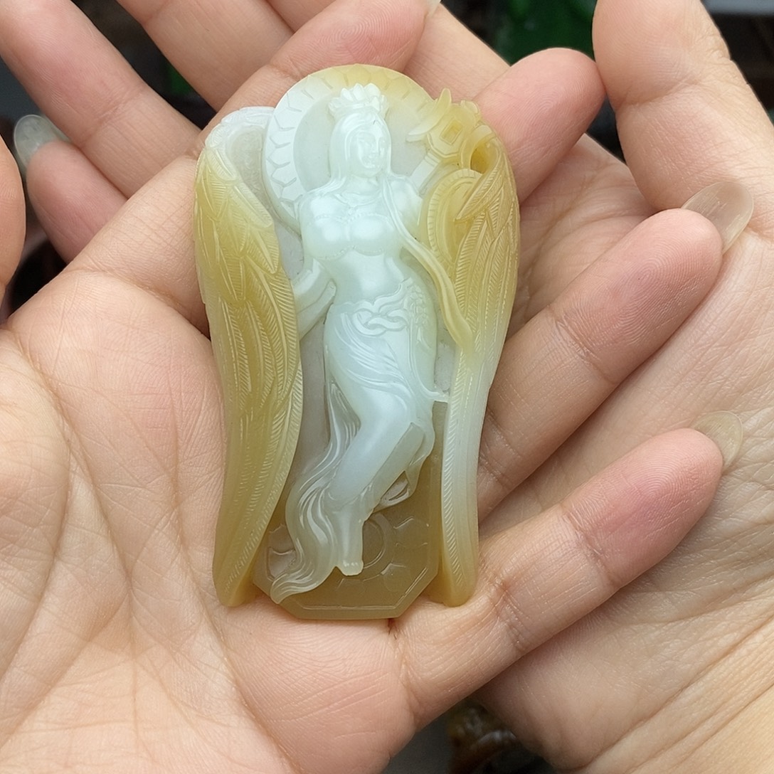 盒****和田玉（糖玉）未镶嵌挂件