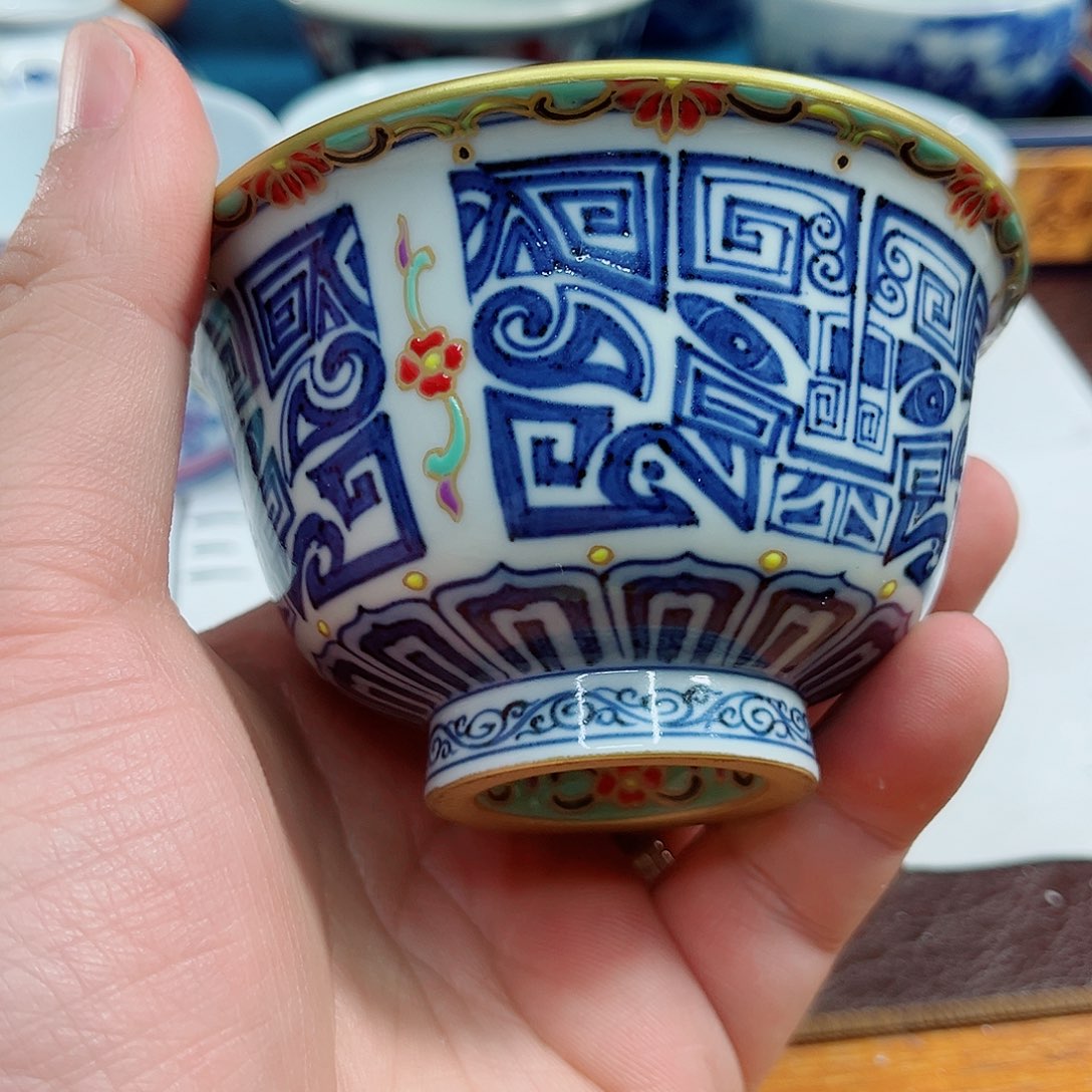 摆件千年瓷都景德镇 艺术关注谢佳豪