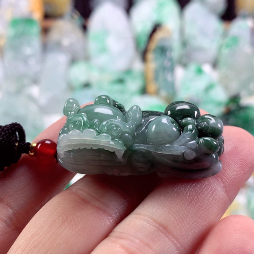 【闪购商品】翡翠吊坠(不含链)未镶嵌