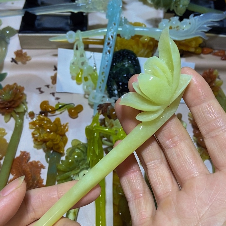 蛇纹石玉发簪未镶嵌