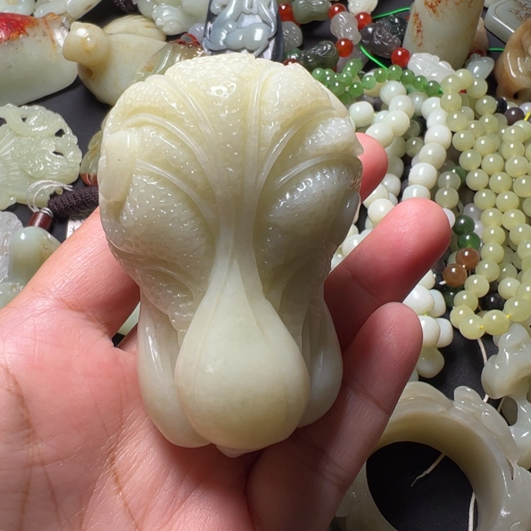 1***3和田玉未镶嵌颈饰