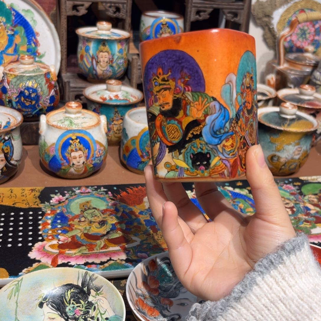 四天王景德镇手绘制作