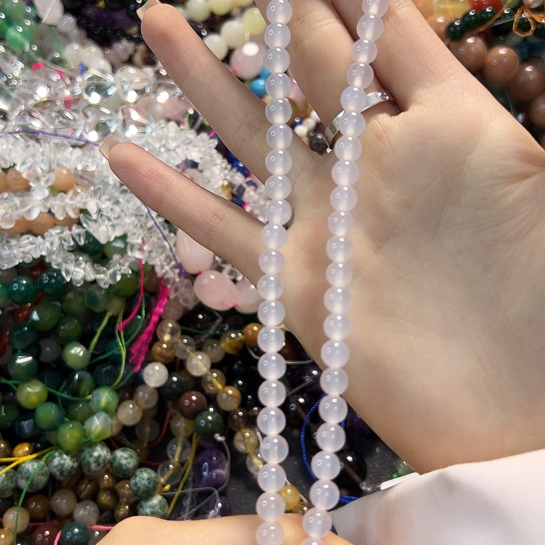 玛瑙/玉髓未镶嵌珠宝半成品荔枝冻白玛瑙一条