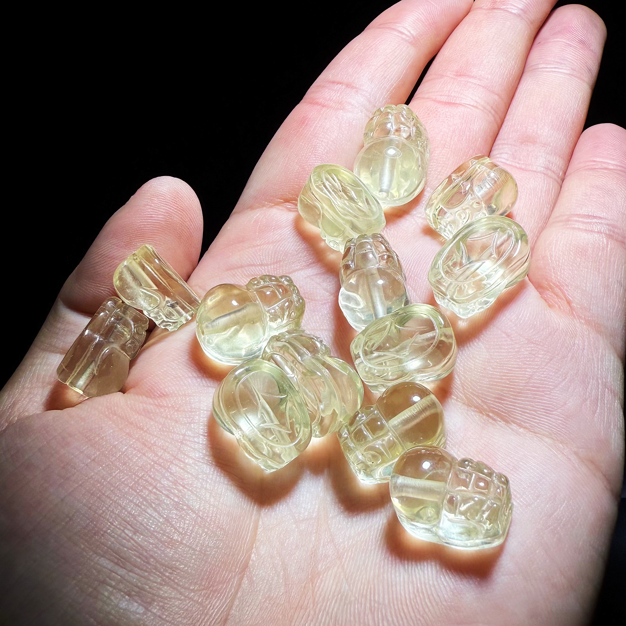 SJ713 黄水晶雕刻貔貅-多样性发其一