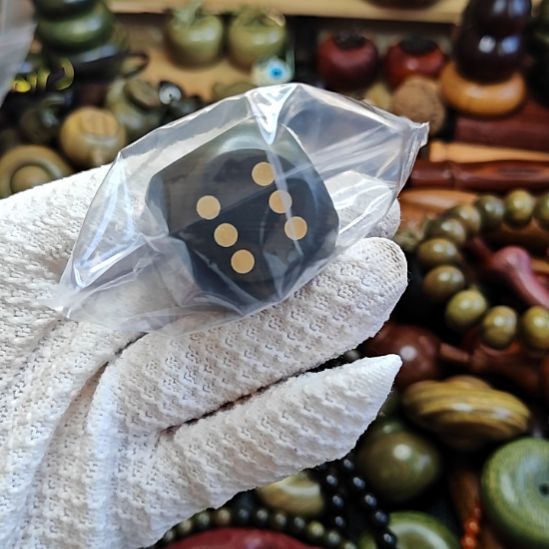 九****香榧木绿檀木。。。。。。。。直径3