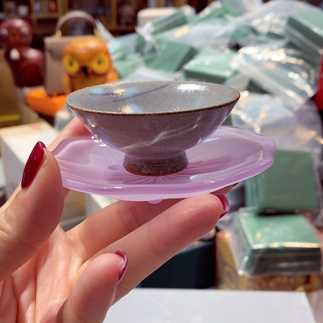 *****如图所示 观兰器物