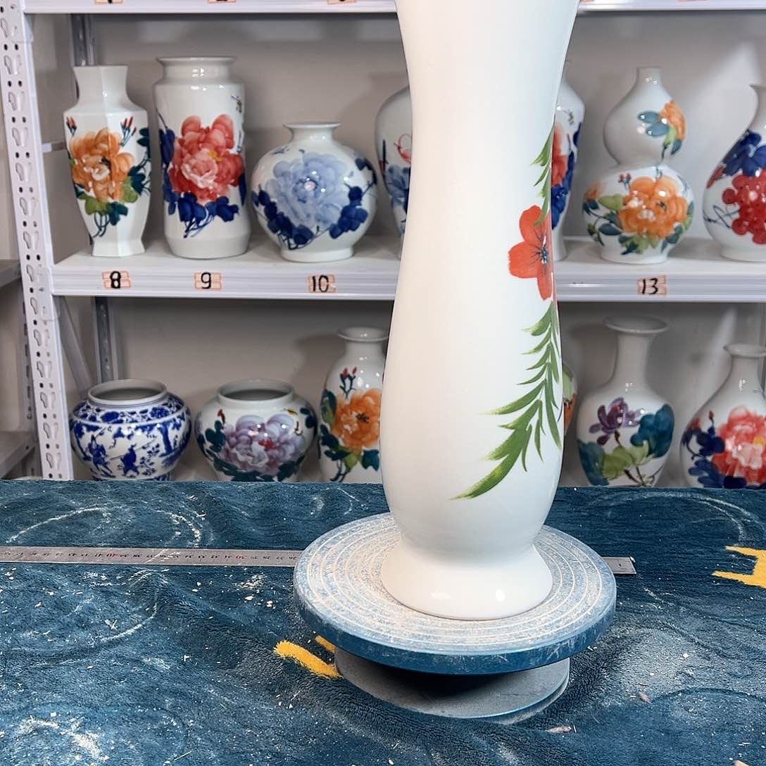 摆件景德镇陶瓷蛮红花