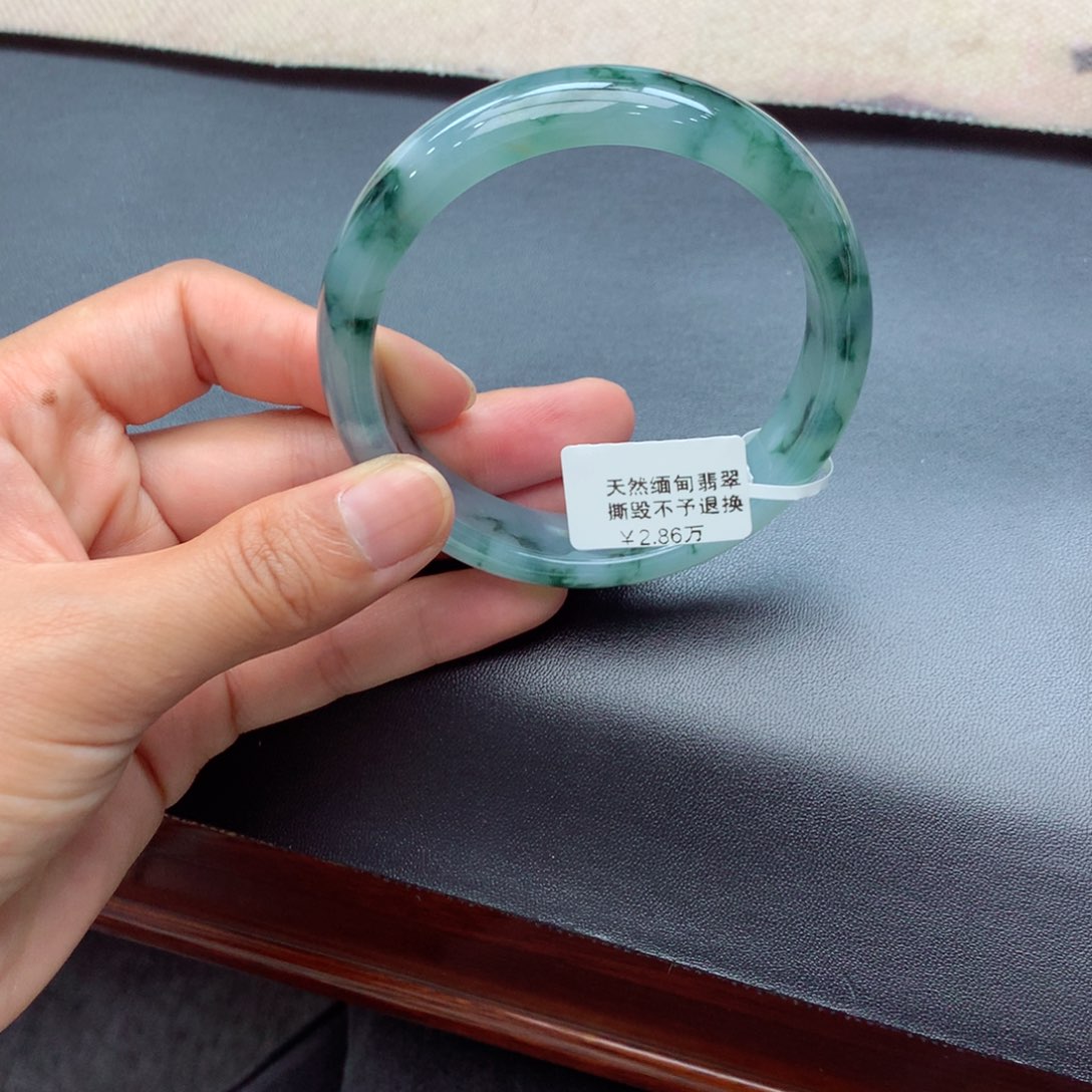 翡翠手镯未镶嵌缅甸翡翠手镯