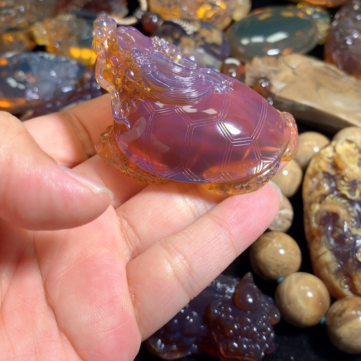 琥珀颈饰未镶嵌么***你龙龟