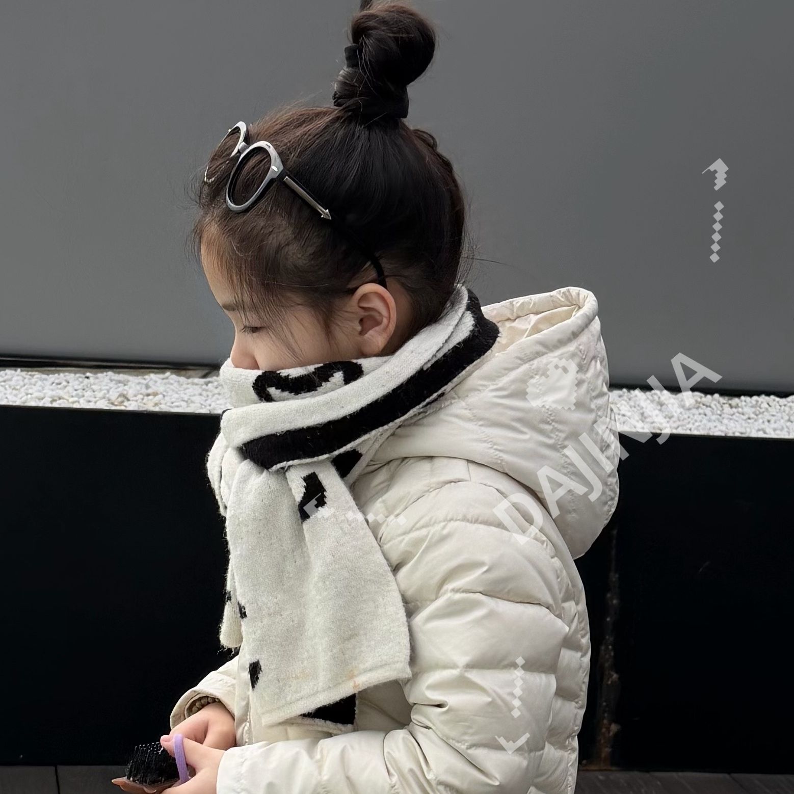 大金定制童装香香香香小香风字母撞色巨软糯冬季围巾