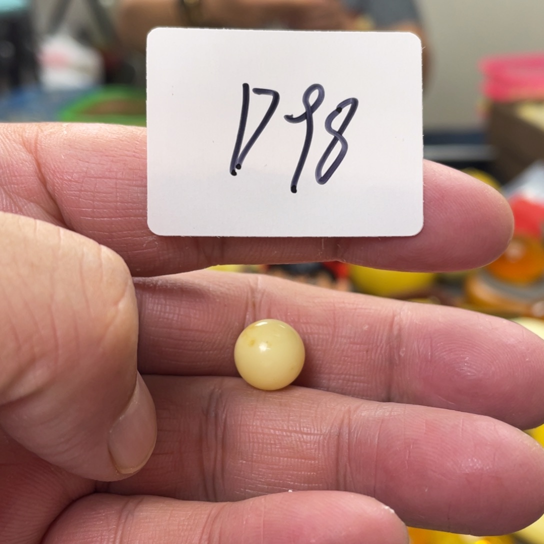 手链琥珀未镶嵌多样性发，发其中一件
